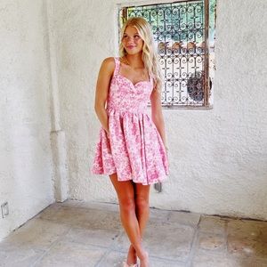 Boutique Dress, Floral Pattern, Gold & Silver Lining, has padding in chest!